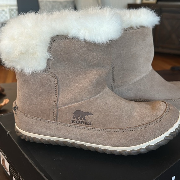 Sorel Out N About Bootie - Picture 2 of 11